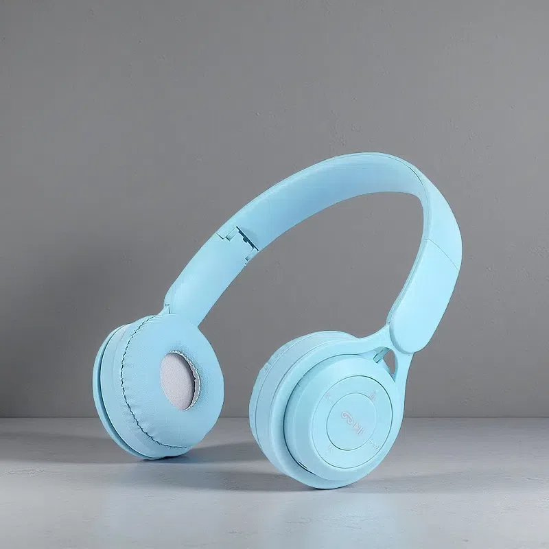 Wireless Foldable Headphones with Extra Bass – Long Battery Life & Voice Control Blue