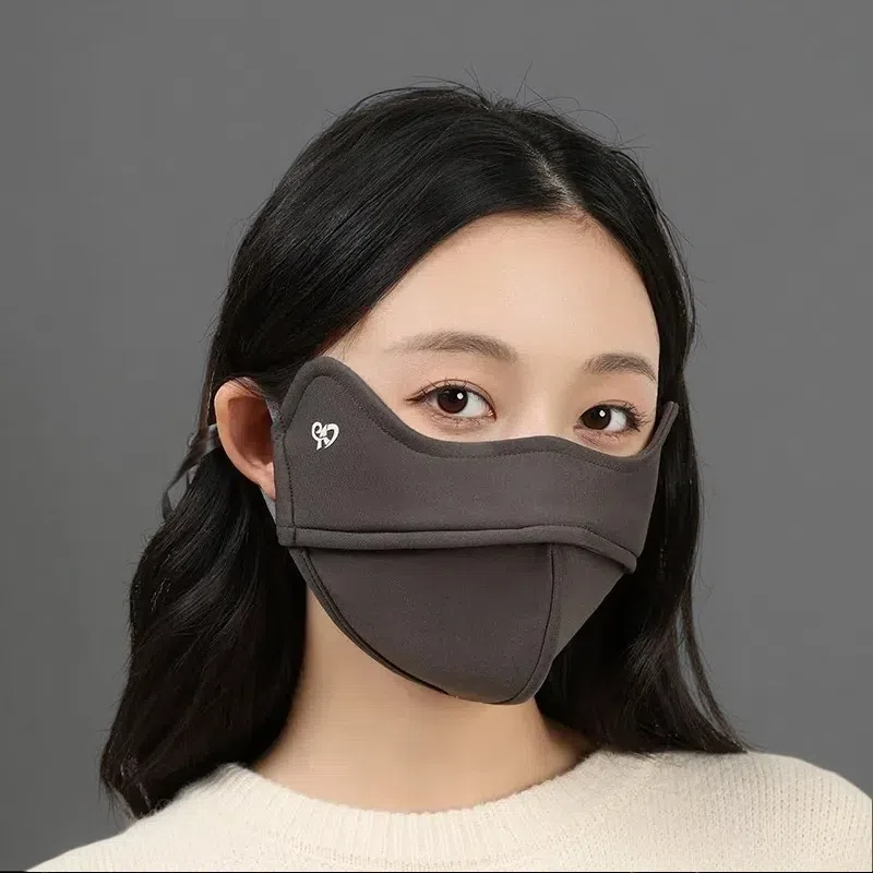 5D Windproof Cycling Face Mask with Cartilage Support – Eye Protection & Lipstick-Safe Design Gray Free Size