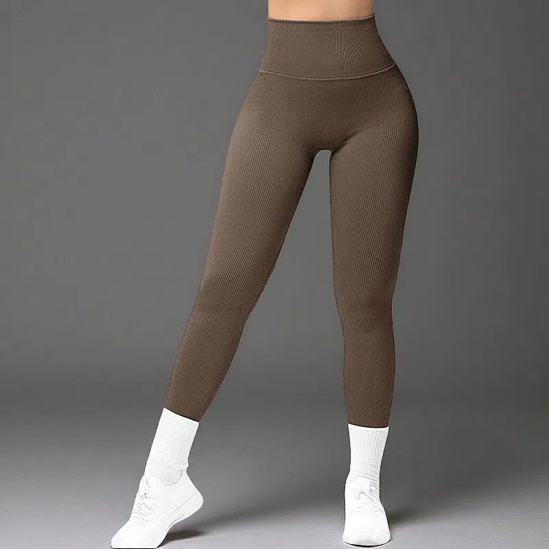 Women's Hip-Up Yoga Pants – Breathable & Sculpting Fitness Leggings Coffee